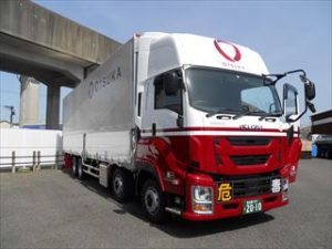 大型トラック